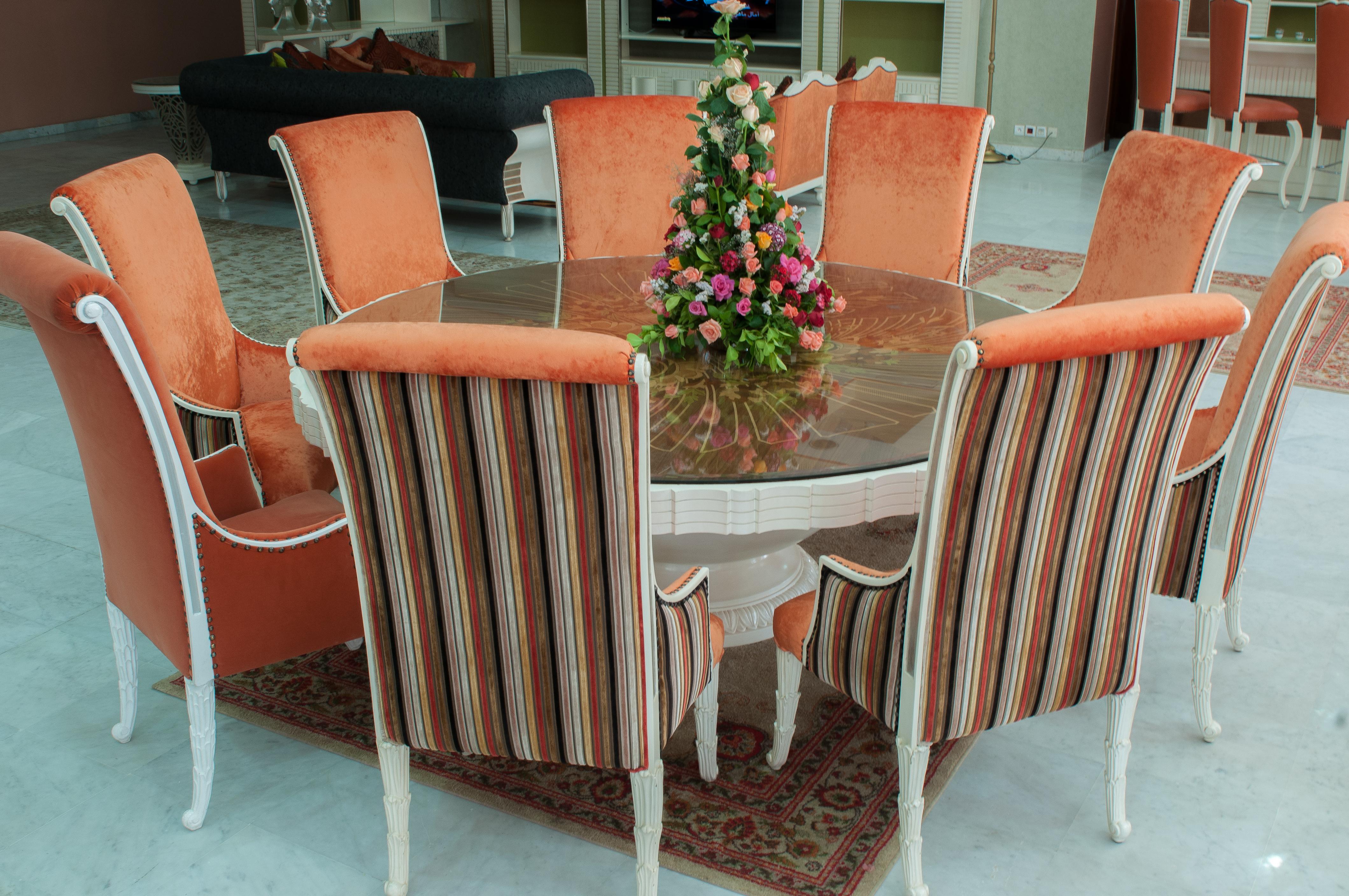 Royal Mirage Deluxe Hotel Marrakesh Exterior photo A dining table with chairs